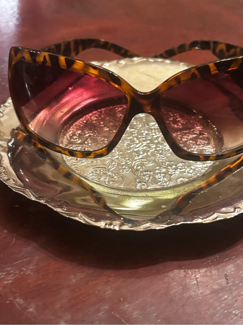 Simply Vera Vera Wang Tortoise Cat-Eye Sunglasses with Pink Gradient Lenses